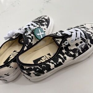 VANS LX AUTHENTIC 44 Cow Print Lifestyle Shoe